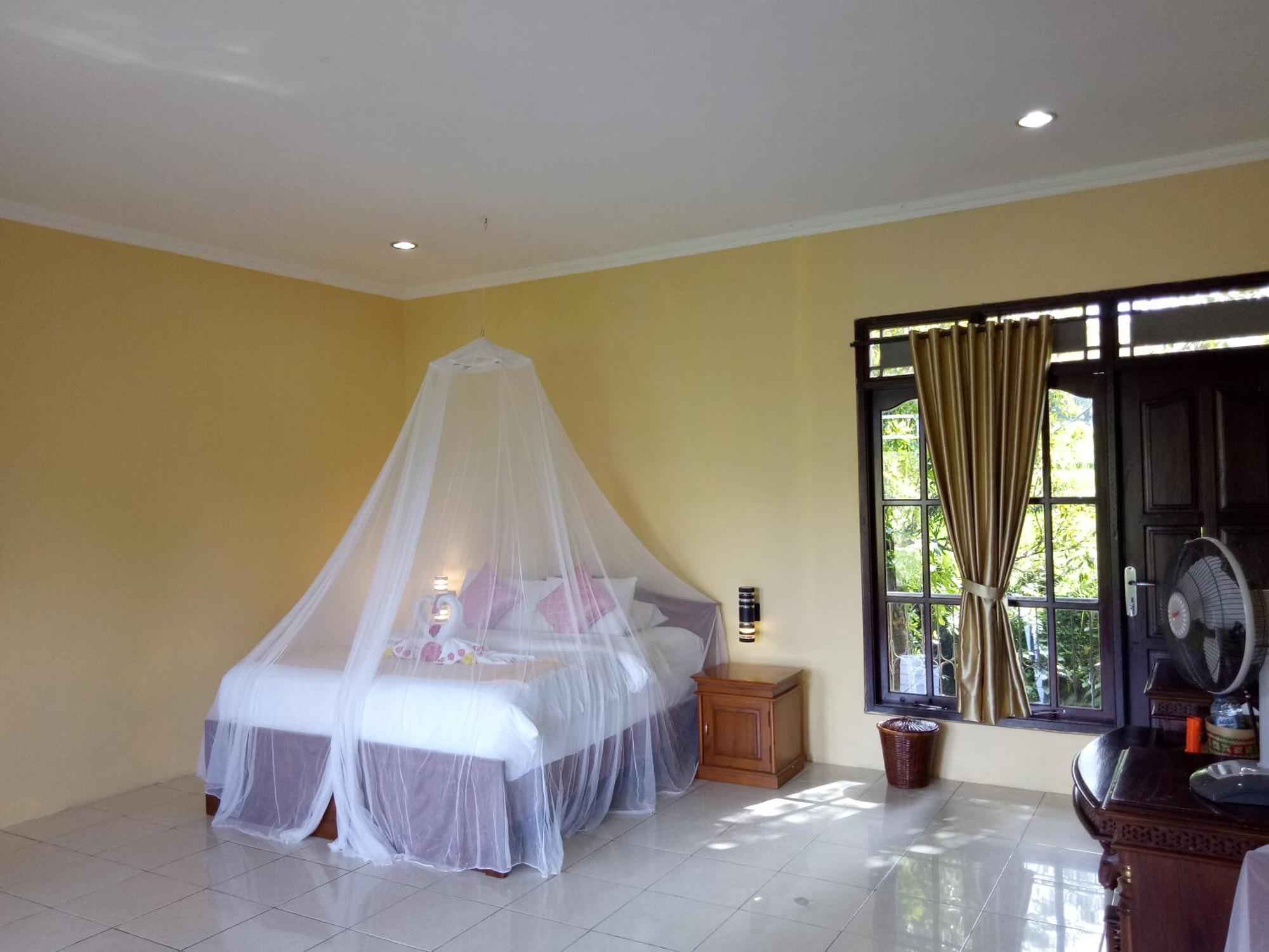 Atres Villa Munduk  Exterior photo