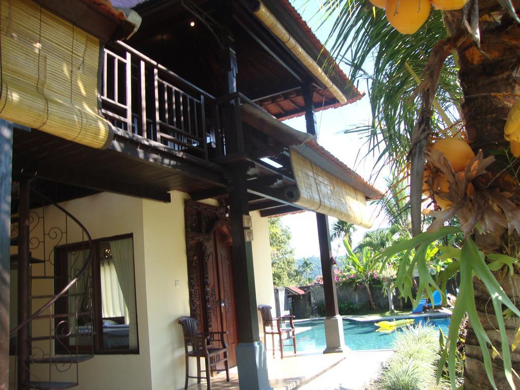Atres Villa Munduk  Exterior photo