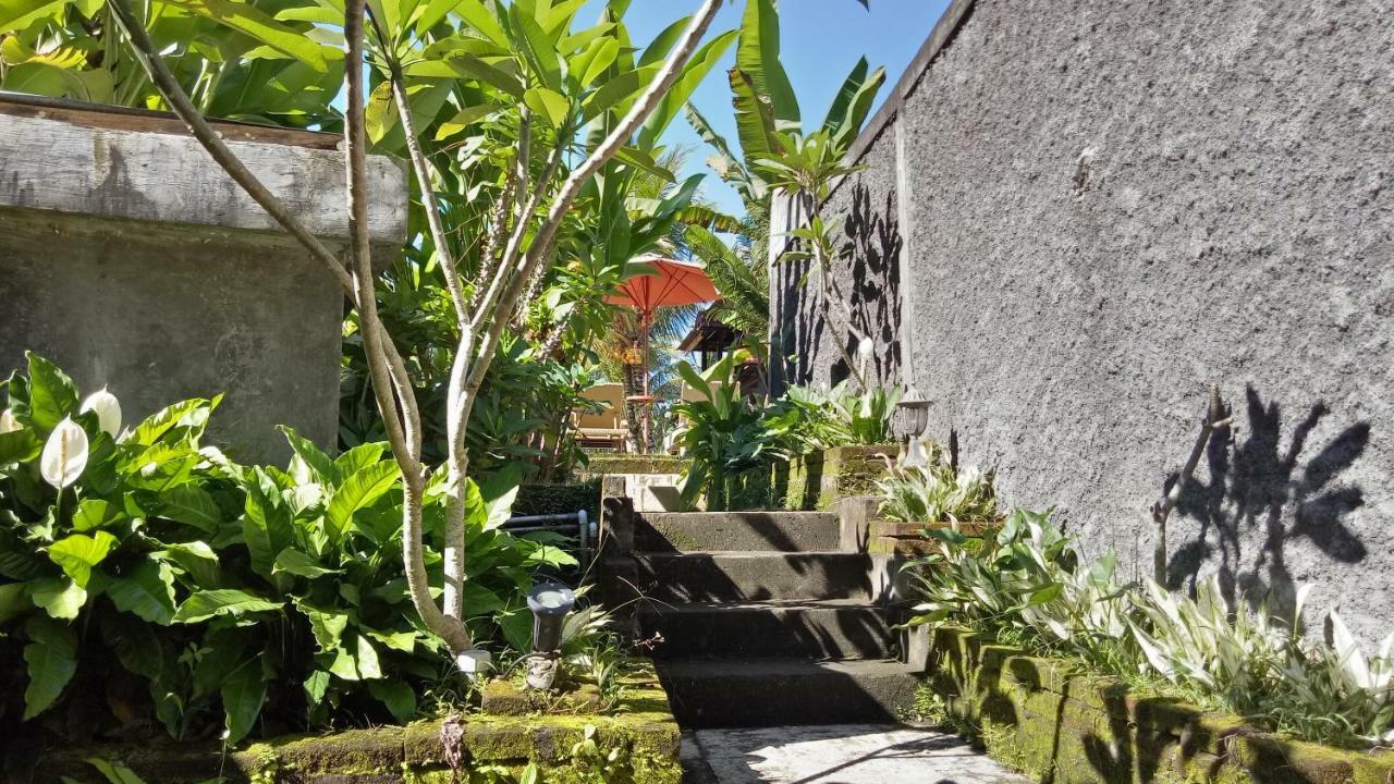 Atres Villa Munduk  Exterior photo