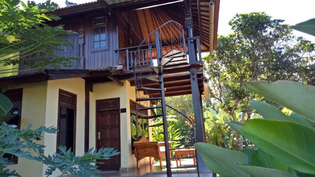 Atres Villa Munduk  Exterior photo