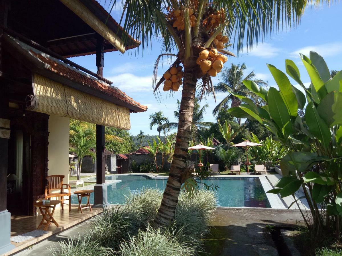 Atres Villa Munduk  Exterior photo