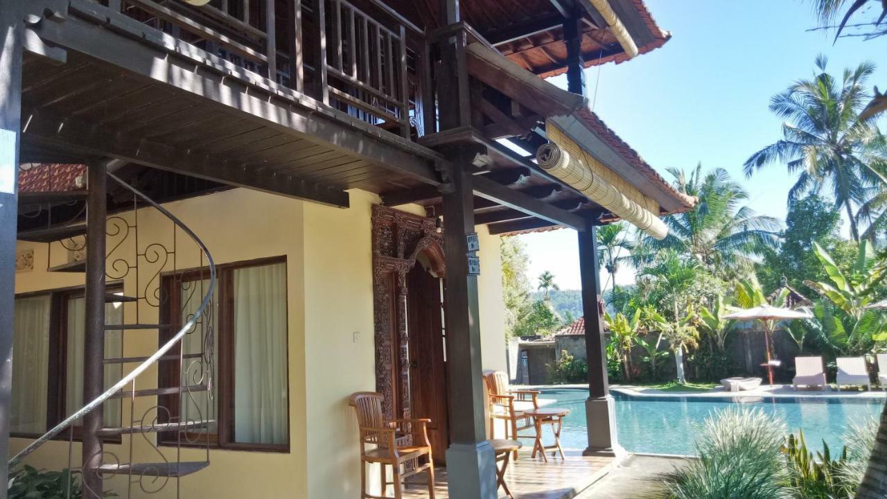 Atres Villa Munduk  Exterior photo